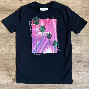 Abercrombie & Fitch Kids Tee - NWOT